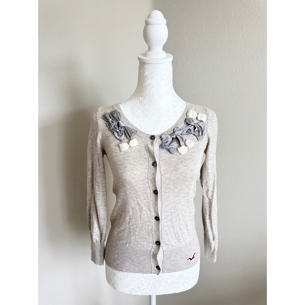Hollister Womens Grey Bow Embellished Button Front Cardigan Sweater Small Gray